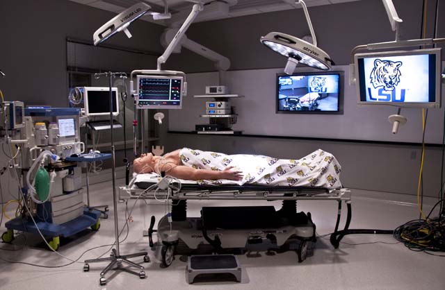 Isidore Cohn, Jr. MD Student Learning Center - Simulation Room 5 - Fully functional OR Simulation Laboratory