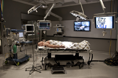 Simulation Operating Room in the Student Learning Center with a Human Patient Simulator