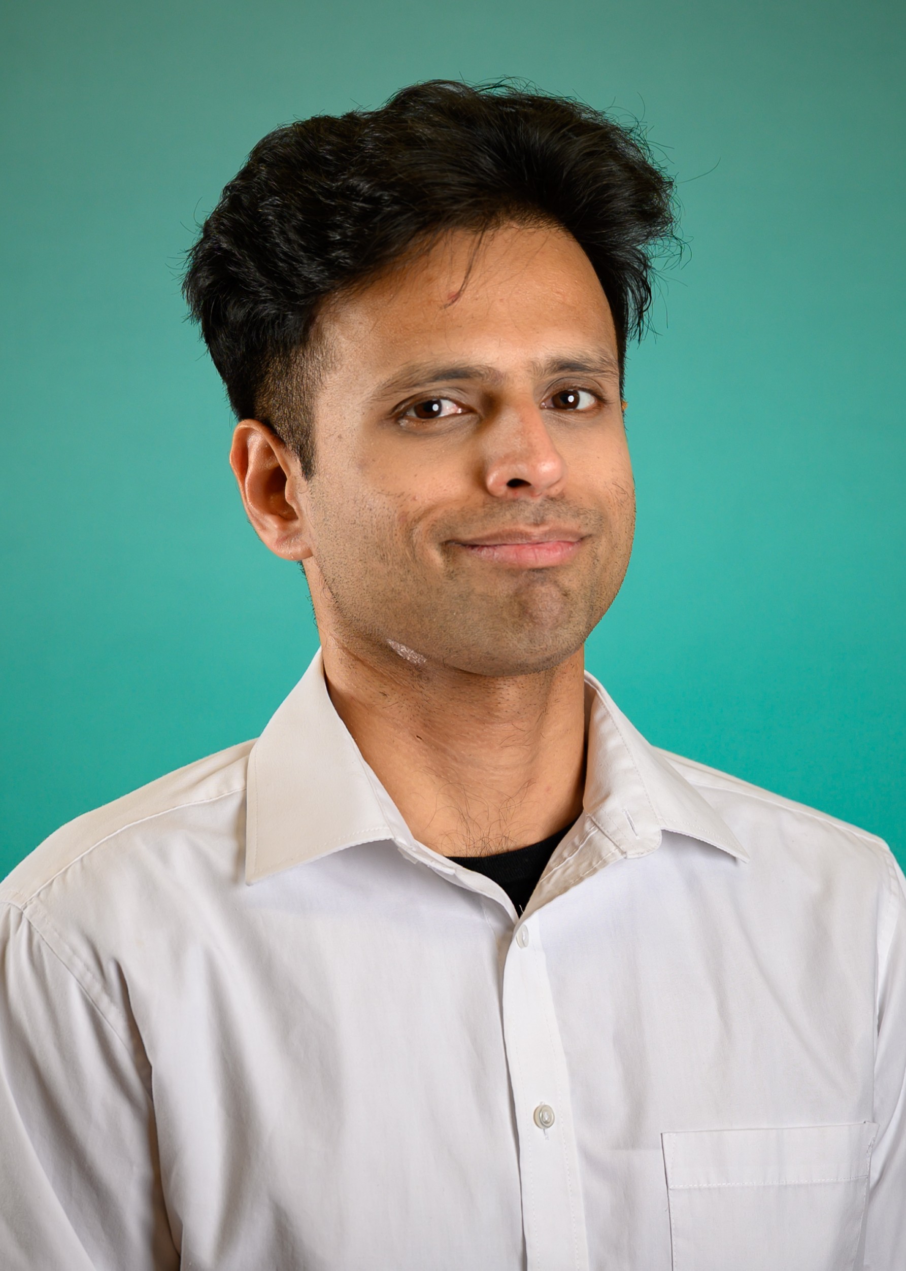 Neehar Kundurti Headshot