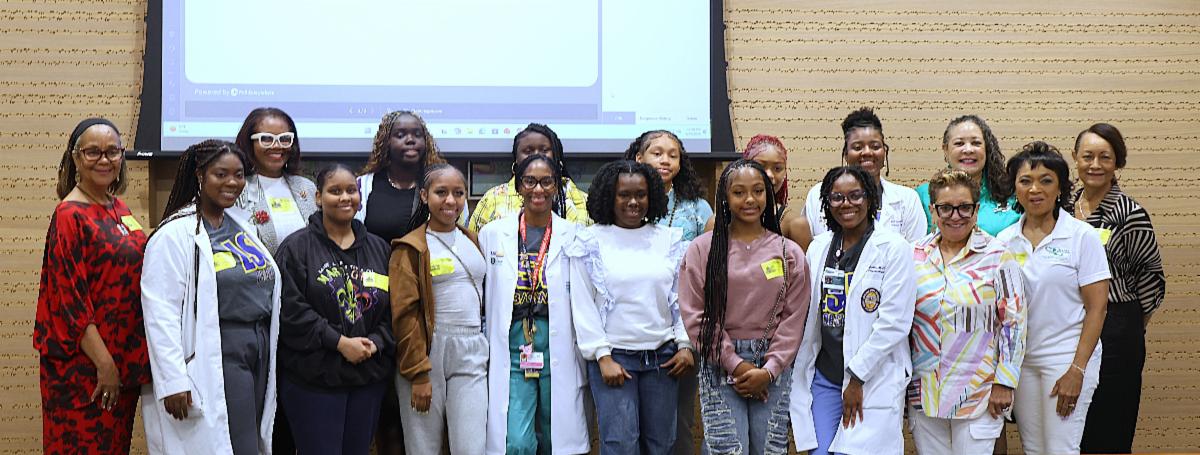 Boddy Oddy Rising Stars Female Youth Program leaders and volunteers