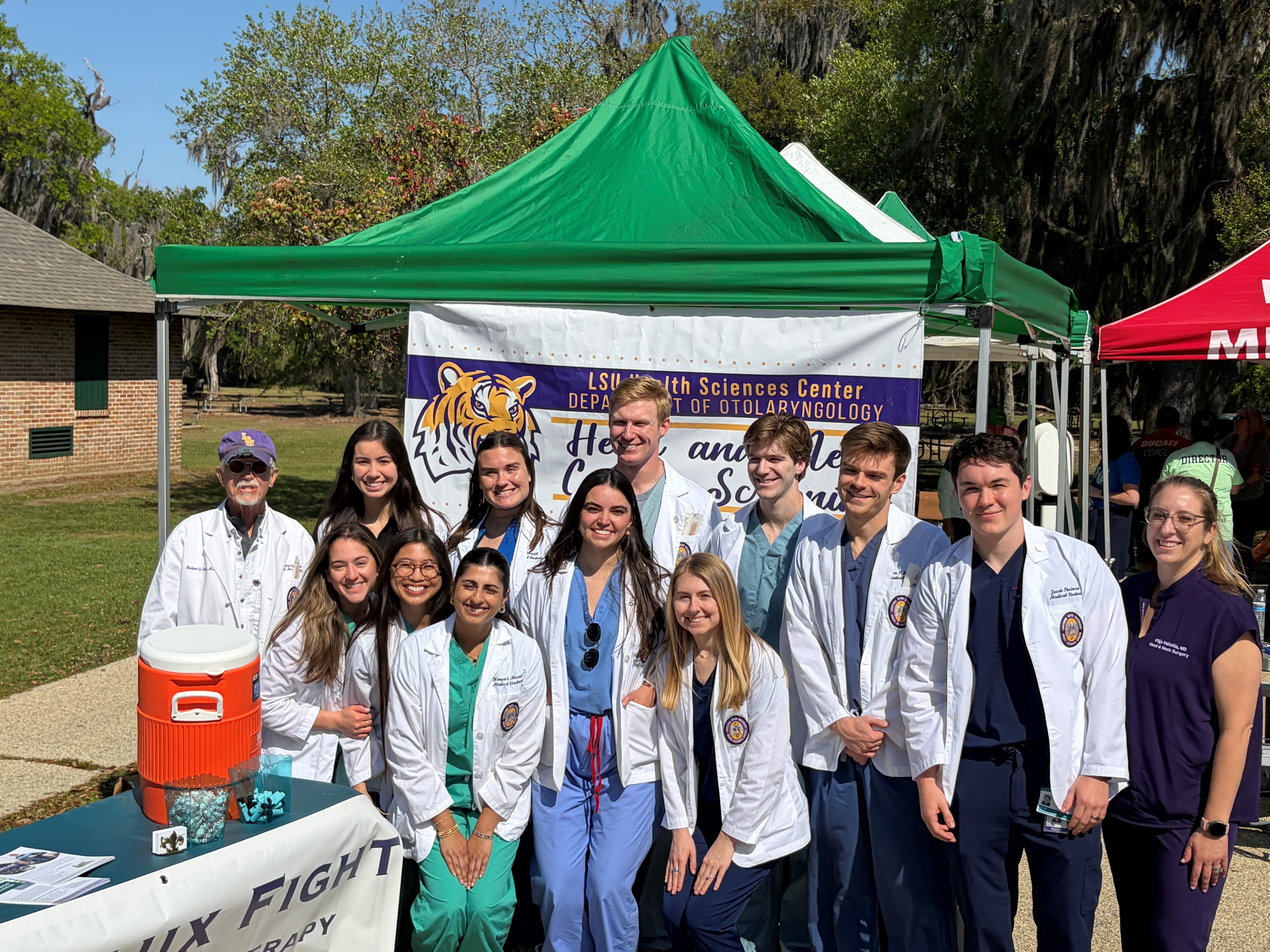LSUHSC volunteers at oral cancer screening event