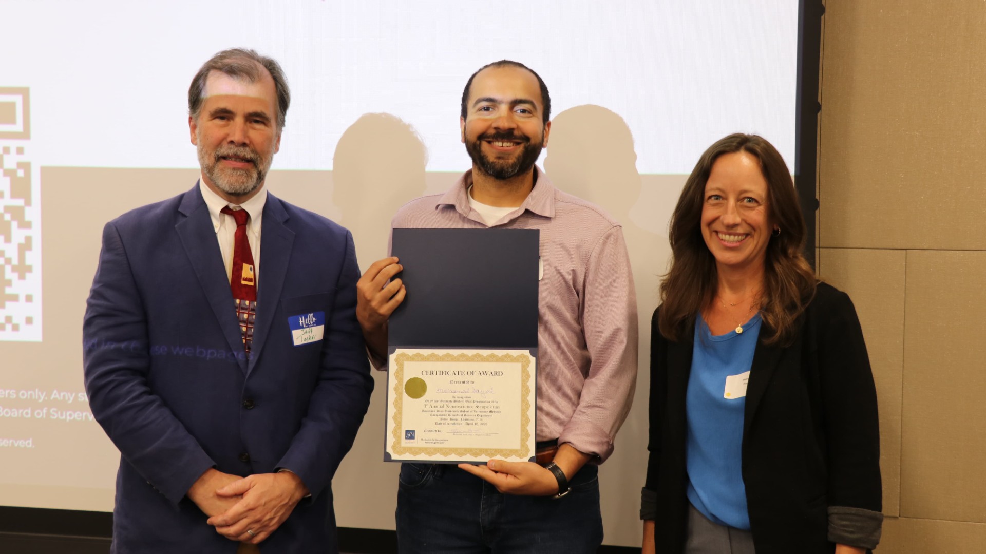 Mohamed Sayed receives his award.